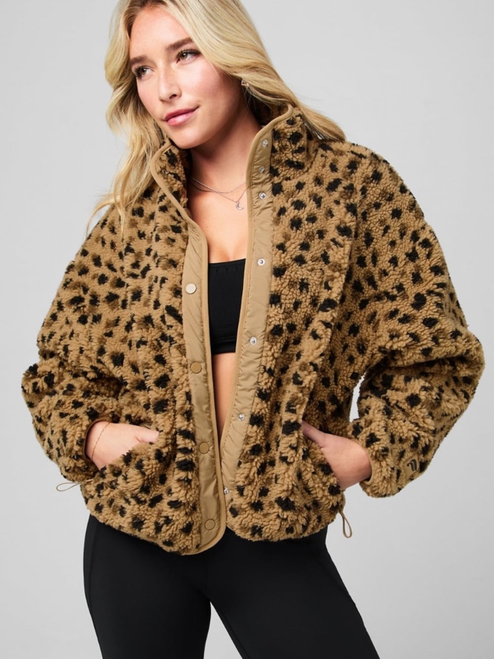 FABLETICS Tahoe Teddy Jacket Cheetah Snaps Athleisure sz Large